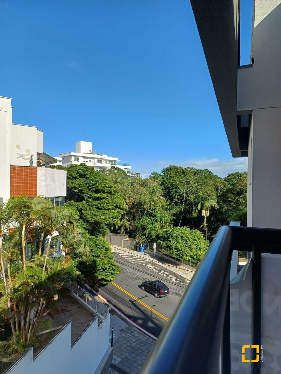 Apartamento com 53m², 2 quartos (sendo 1 suíte), 1 garagem, no bairro Jurerê em Florianópolis