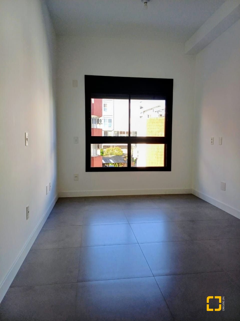 Apartamento com 53m², 2 quartos (sendo 1 suíte), 1 garagem, no bairro Jurerê em Florianópolis