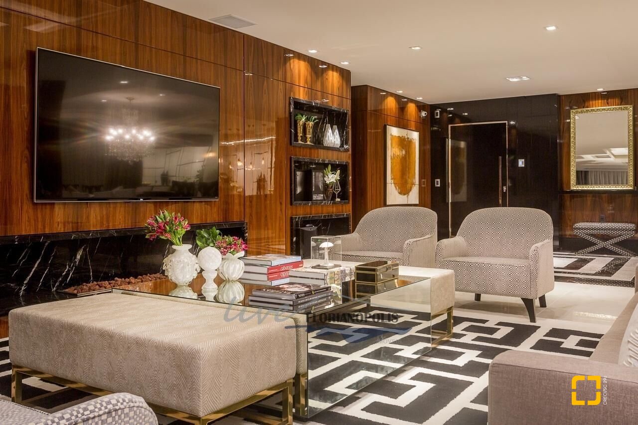 Apartamento com 417m², 3 quartos (sendo 3 suítes), 3 garagens, no bairro Jurerê Internacional em Florianópolis
