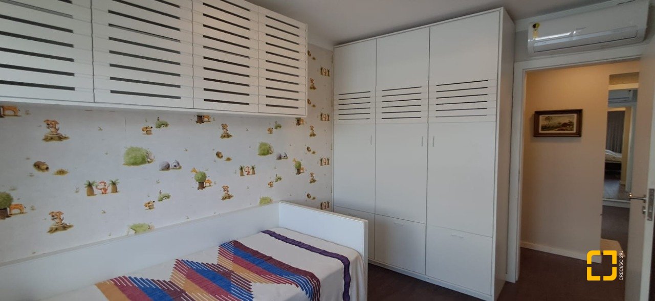 Apartamento com 113m², 4 quartos (sendo 1 suíte), 2 garagens, no bairro Ingleses em Florianópolis