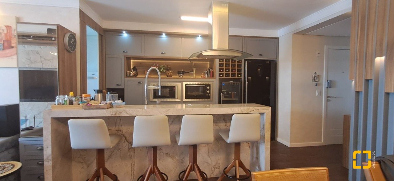 Apartamento com 113m², 4 quartos (sendo 1 suíte), 2 garagens, no bairro Ingleses em Florianópolis