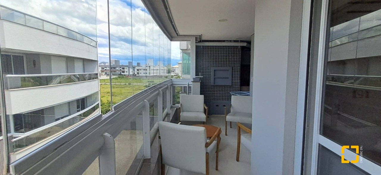 Apartamento com 113m², 4 quartos (sendo 1 suíte), 2 garagens, no bairro Ingleses em Florianópolis