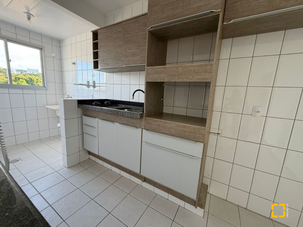 Apartamento com 46m², 1 quarto (sendo 1 suíte), 1 garagem, no bairro Serrinha em Florianópolis
