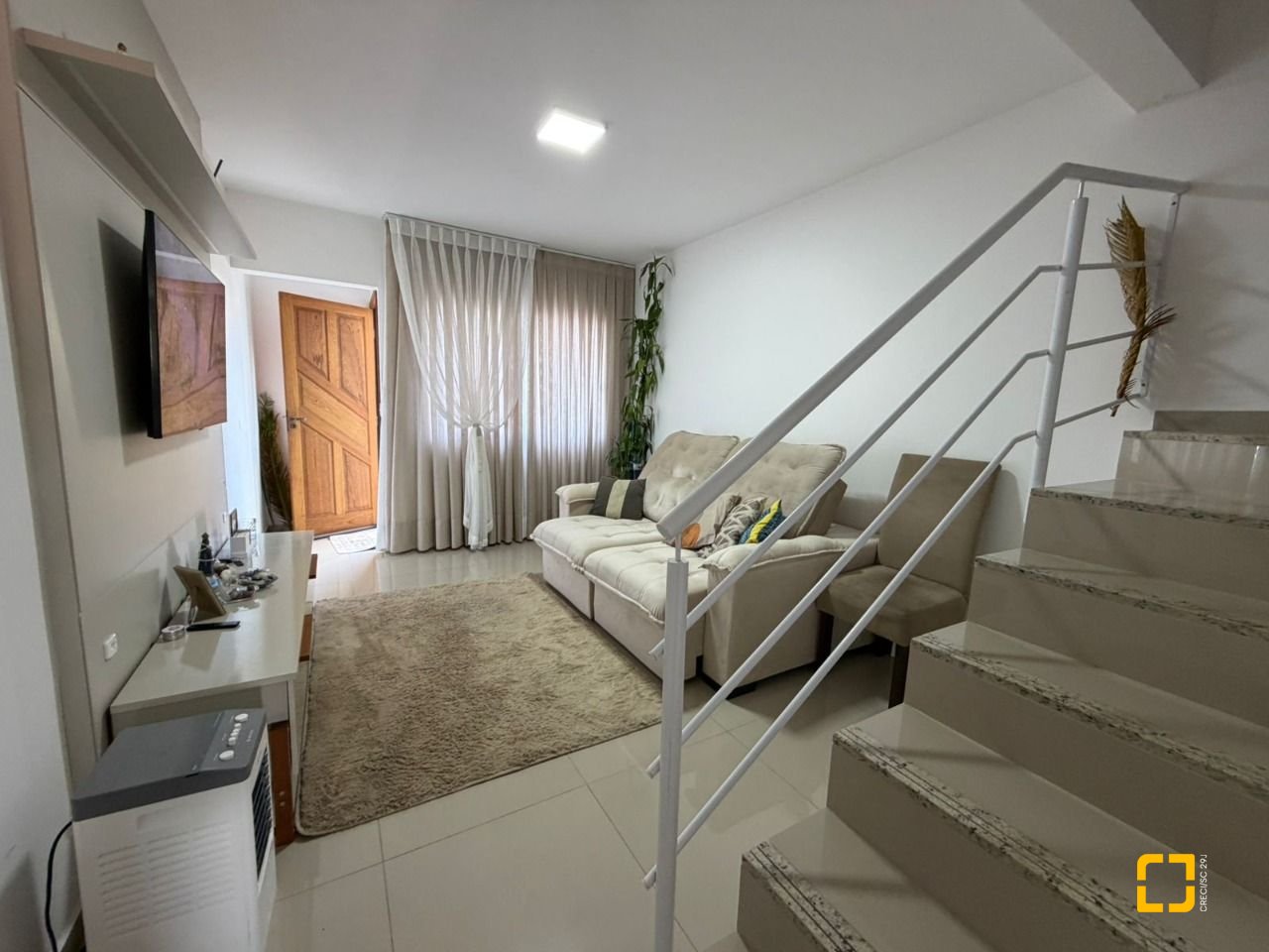 Casa com 74m², 2 quartos, 2 garagens, no bairro Potecas em São José