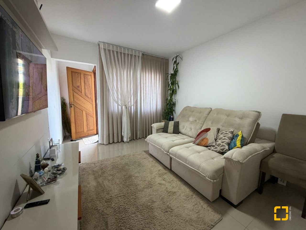 Casa com 74m², 2 quartos, 2 garagens, no bairro Potecas em São José