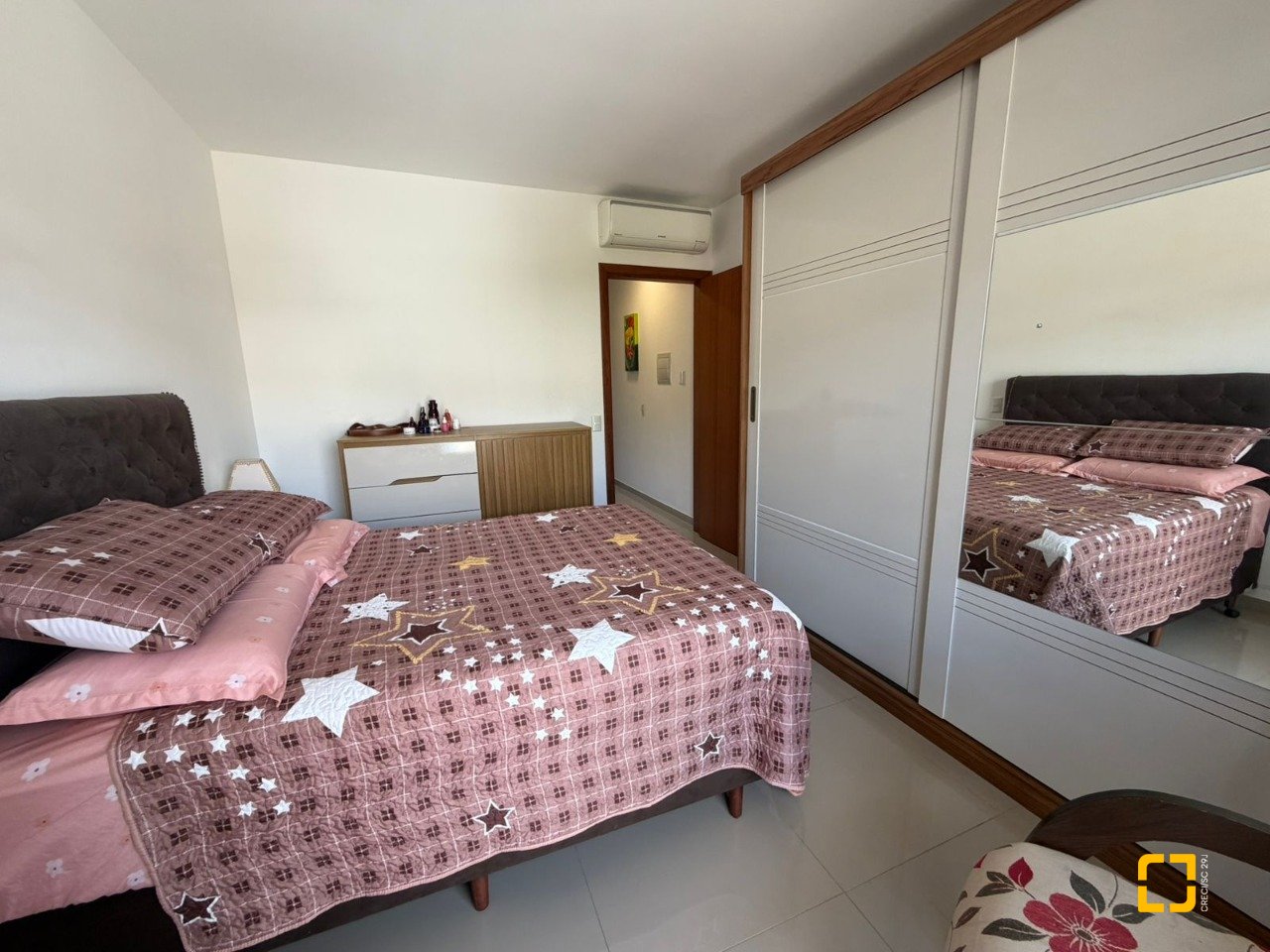 Casa com 74m², 2 quartos, 2 garagens, no bairro Potecas em São José