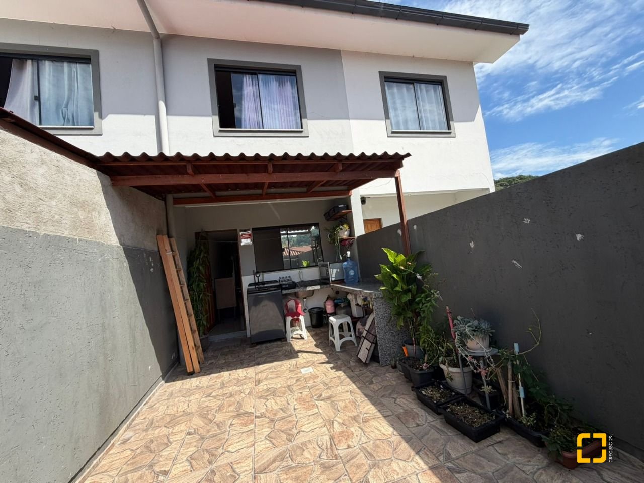 Casa com 74m², 2 quartos, 2 garagens, no bairro Potecas em São José