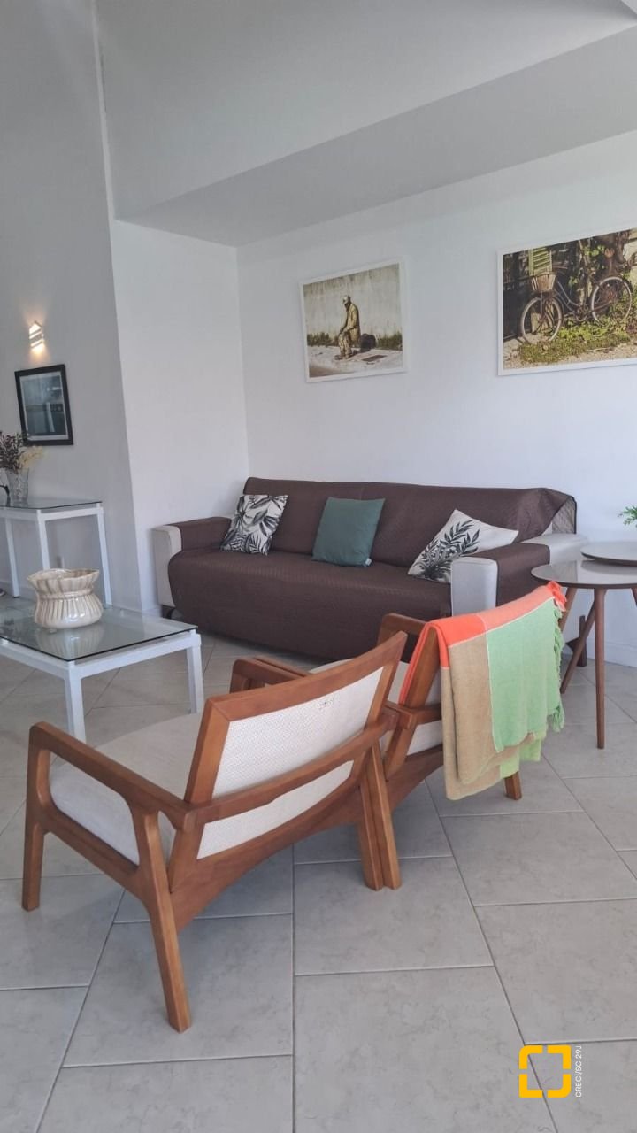 Apartamento com 141m², 4 quartos (sendo 1 suíte), 2 garagens, no bairro Praia Brava em Florianópolis
