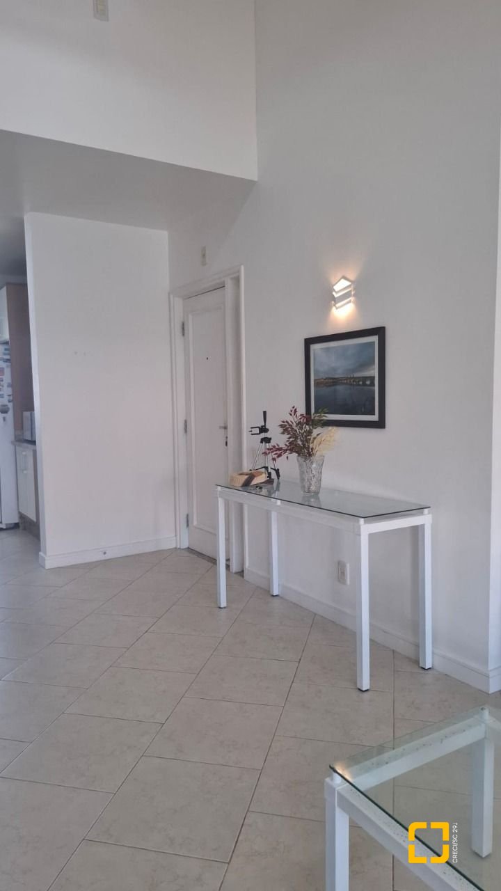 Apartamento com 141m², 4 quartos (sendo 1 suíte), 2 garagens, no bairro Praia Brava em Florianópolis