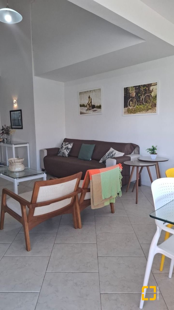 Apartamento com 141m², 4 quartos (sendo 1 suíte), 2 garagens, no bairro Praia Brava em Florianópolis