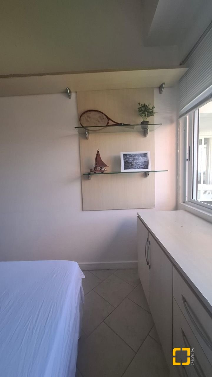 Apartamento com 141m², 4 quartos (sendo 1 suíte), 2 garagens, no bairro Praia Brava em Florianópolis