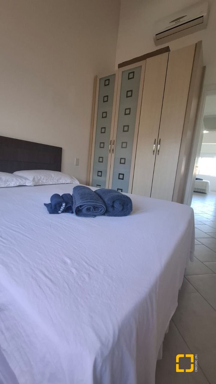 Apartamento com 141m², 4 quartos (sendo 1 suíte), 2 garagens, no bairro Praia Brava em Florianópolis