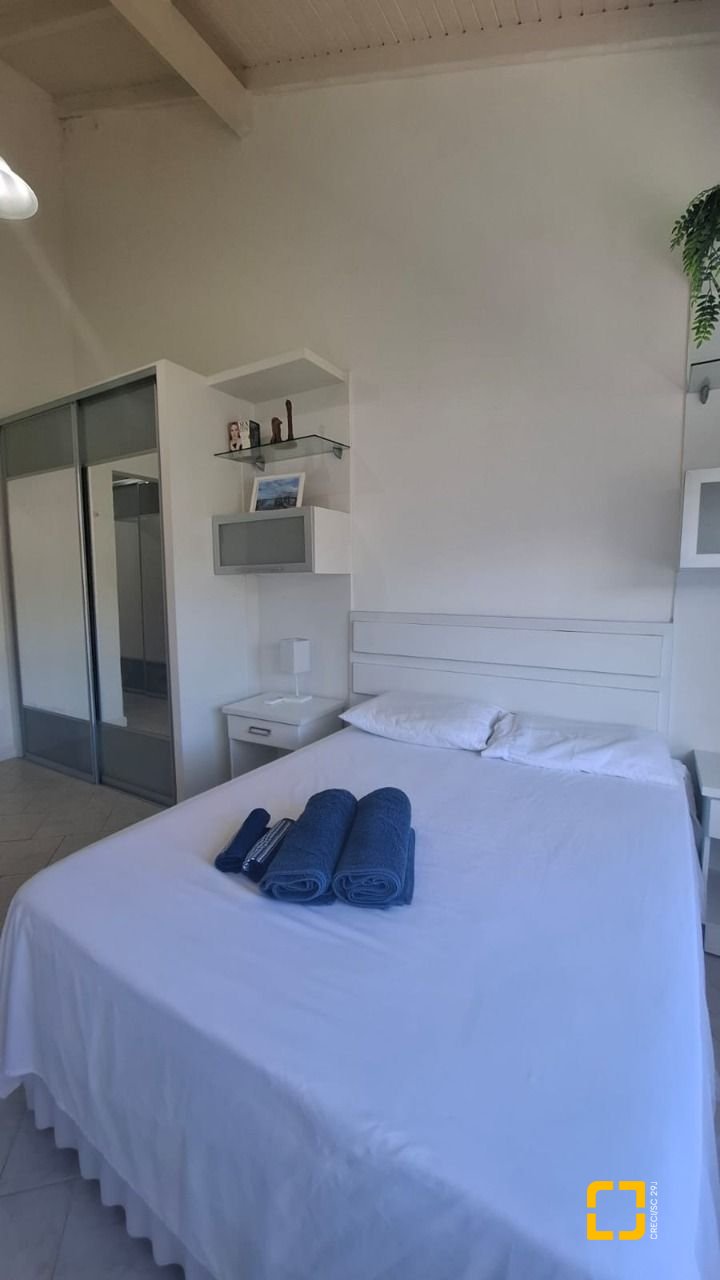 Apartamento com 141m², 4 quartos (sendo 1 suíte), 2 garagens, no bairro Praia Brava em Florianópolis