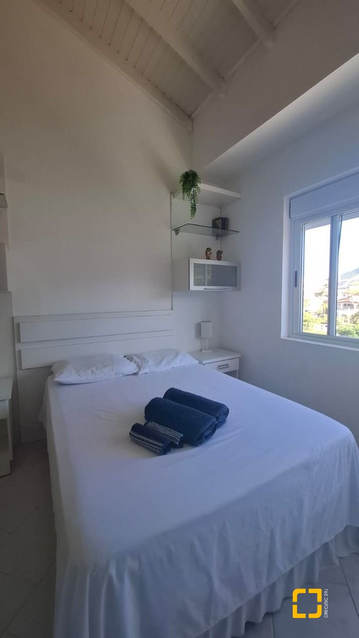 Apartamento com 141m², 4 quartos (sendo 1 suíte), 2 garagens, no bairro Praia Brava em Florianópolis