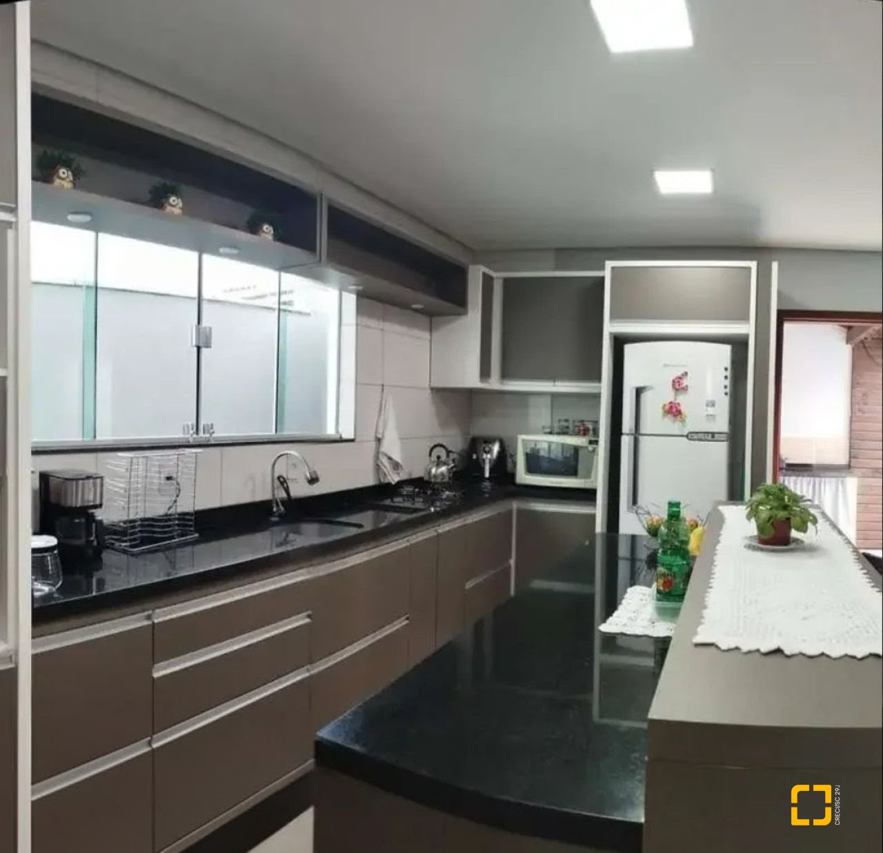 Casa com 143m², 4 quartos (sendo 1 suíte), 1 garagem, no bairro Ingleses em Florianópolis
