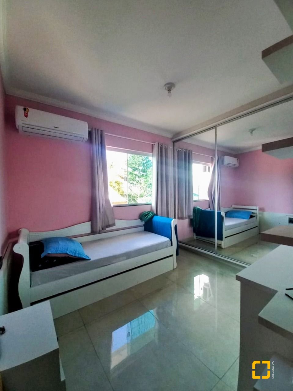 Casa com 143m², 4 quartos (sendo 1 suíte), 1 garagem, no bairro Ingleses em Florianópolis