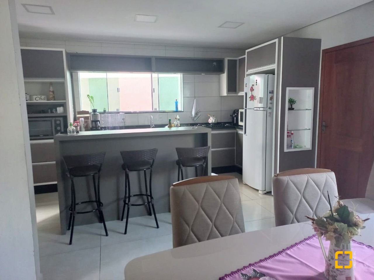 Casa com 143m², 4 quartos (sendo 1 suíte), 1 garagem, no bairro Ingleses em Florianópolis