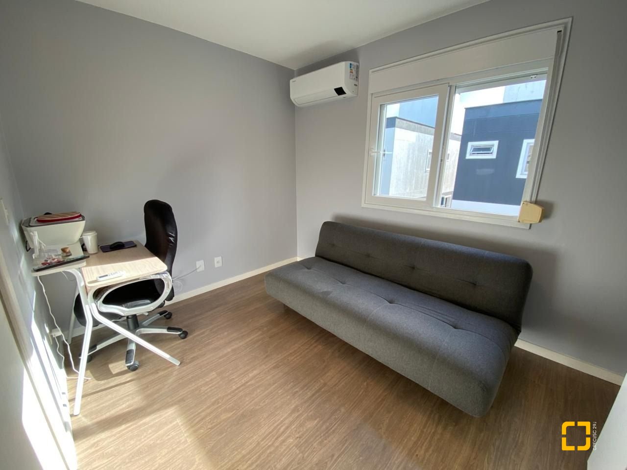 Casa com 102m², 4 quartos (sendo 1 suíte), 2 garagens, no bairro Ribeirão da Ilha em Florianópolis