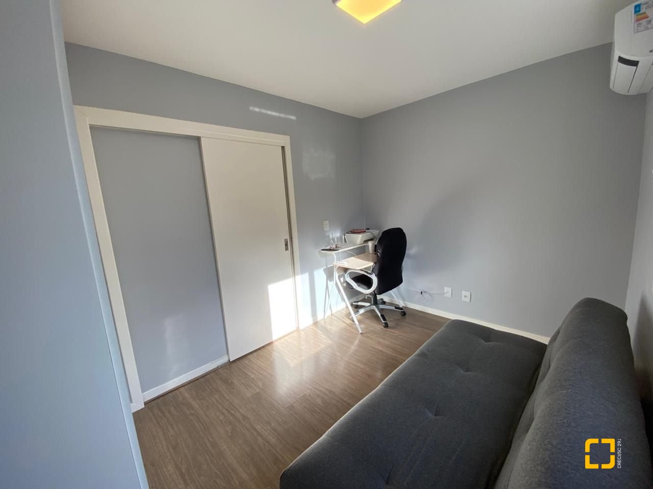 Casa com 102m², 4 quartos (sendo 1 suíte), 2 garagens, no bairro Ribeirão da Ilha em Florianópolis