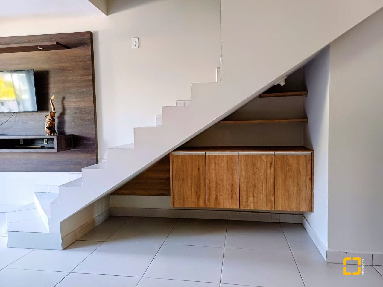 Casa com 97m², 4 quartos (sendo 2 suítes), 2 garagens, no bairro Rio Vermelho em Florianópolis