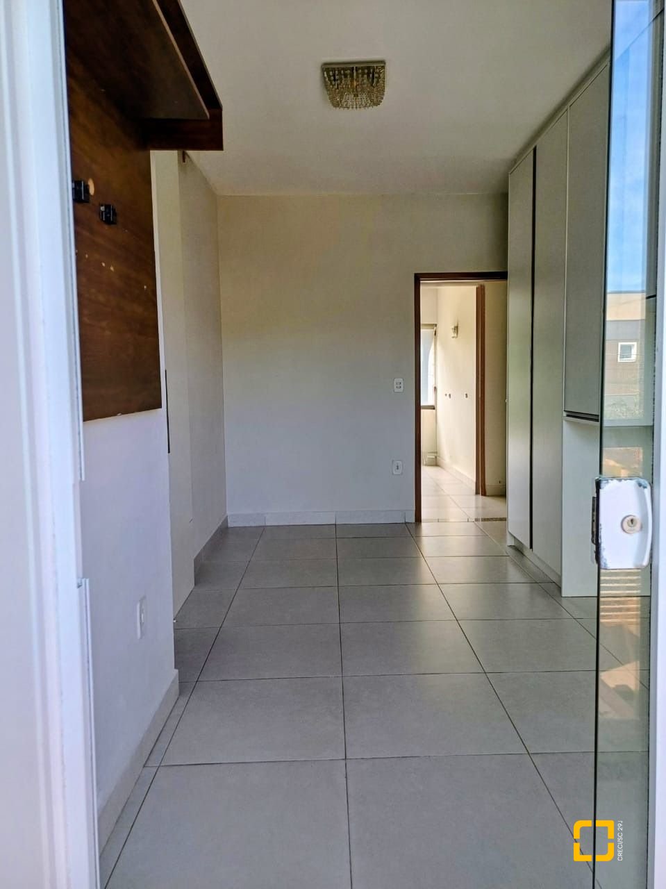 Casa com 97m², 4 quartos (sendo 2 suítes), 2 garagens, no bairro Rio Vermelho em Florianópolis