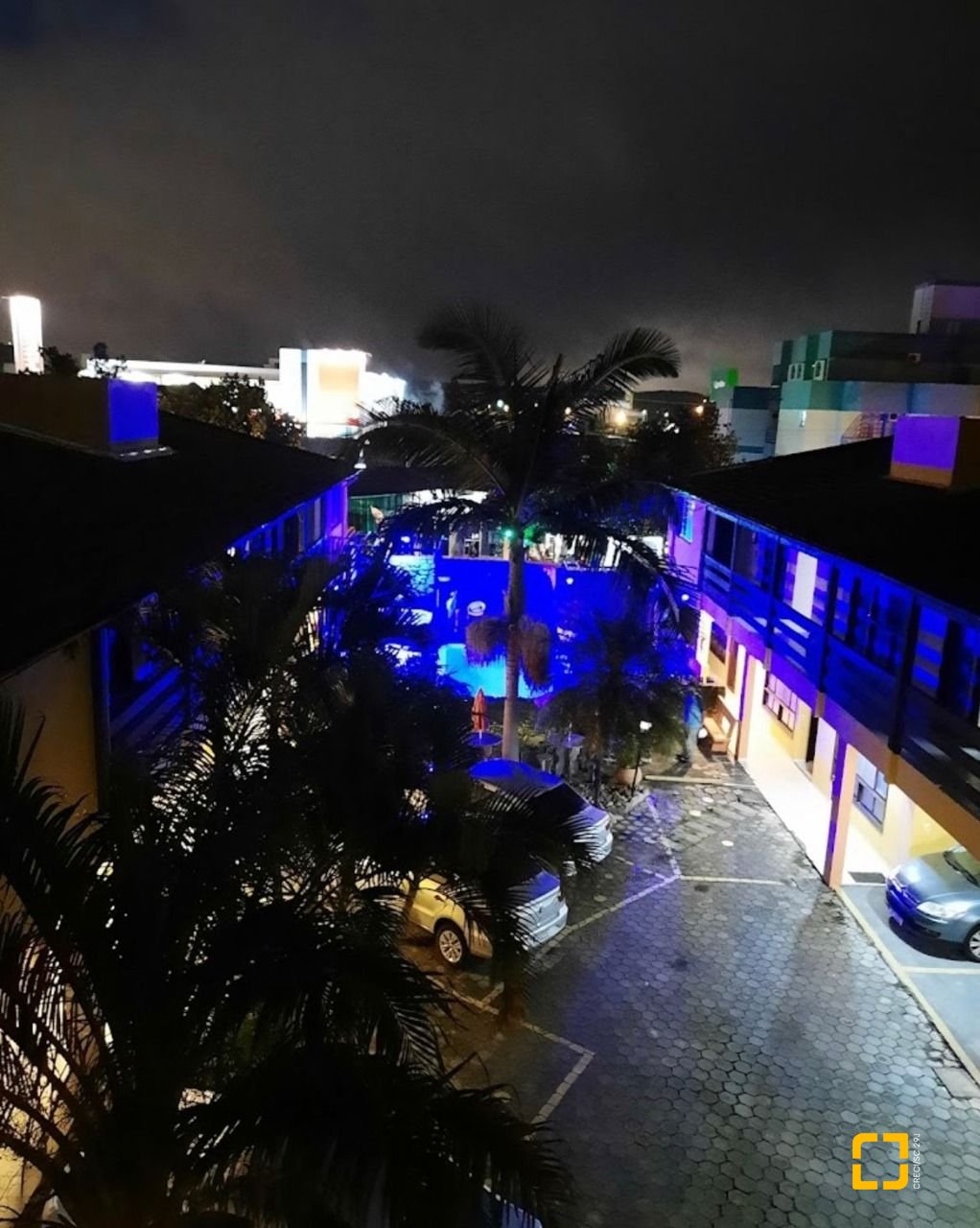 Apartamento com 31m², 1 quarto, 1 garagem, no bairro Canasvieiras em Florianópolis