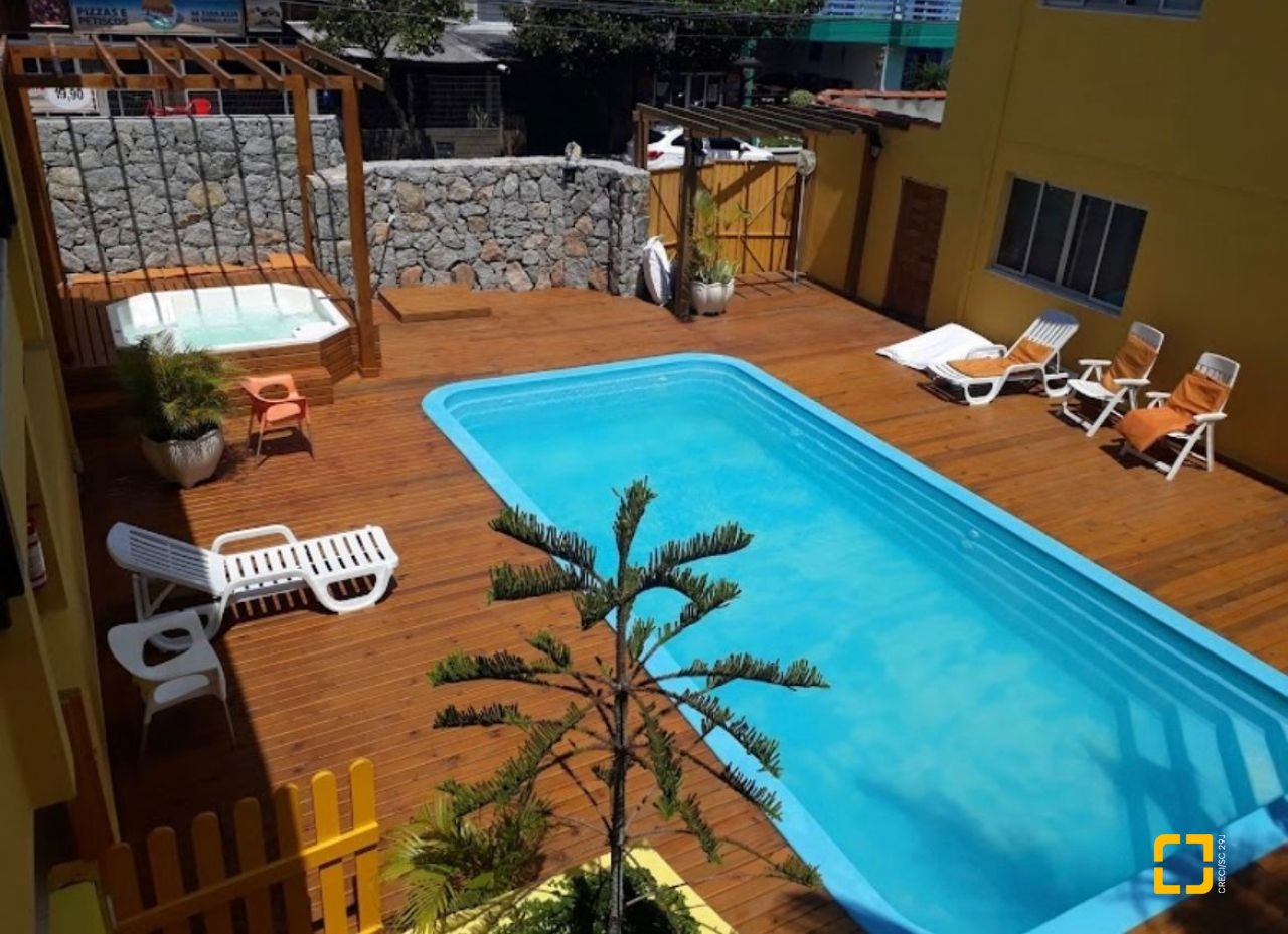 Apartamento com 31m², 1 quarto, 1 garagem, no bairro Canasvieiras em Florianópolis