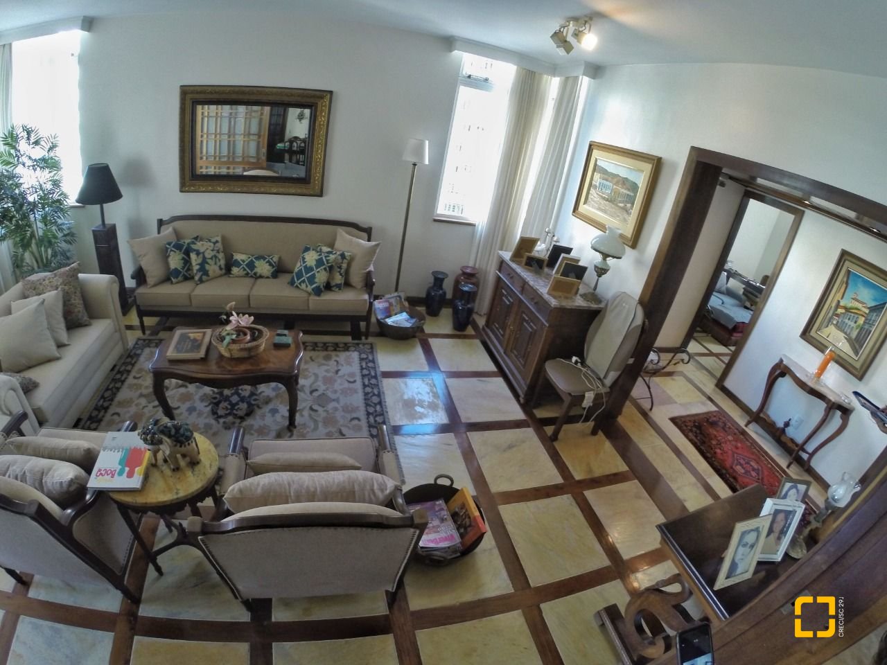 Apartamento com 264m², 5 quartos (sendo 1 suíte), 2 garagens, no bairro Centro em Florianópolis