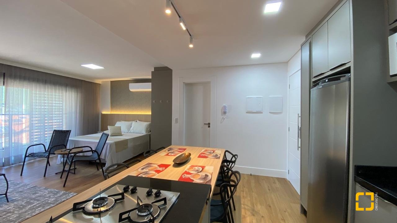 Apartamento com 49m², 2 quartos (sendo 1 suíte), 1 garagem, no bairro Saco Grande em Florianópolis