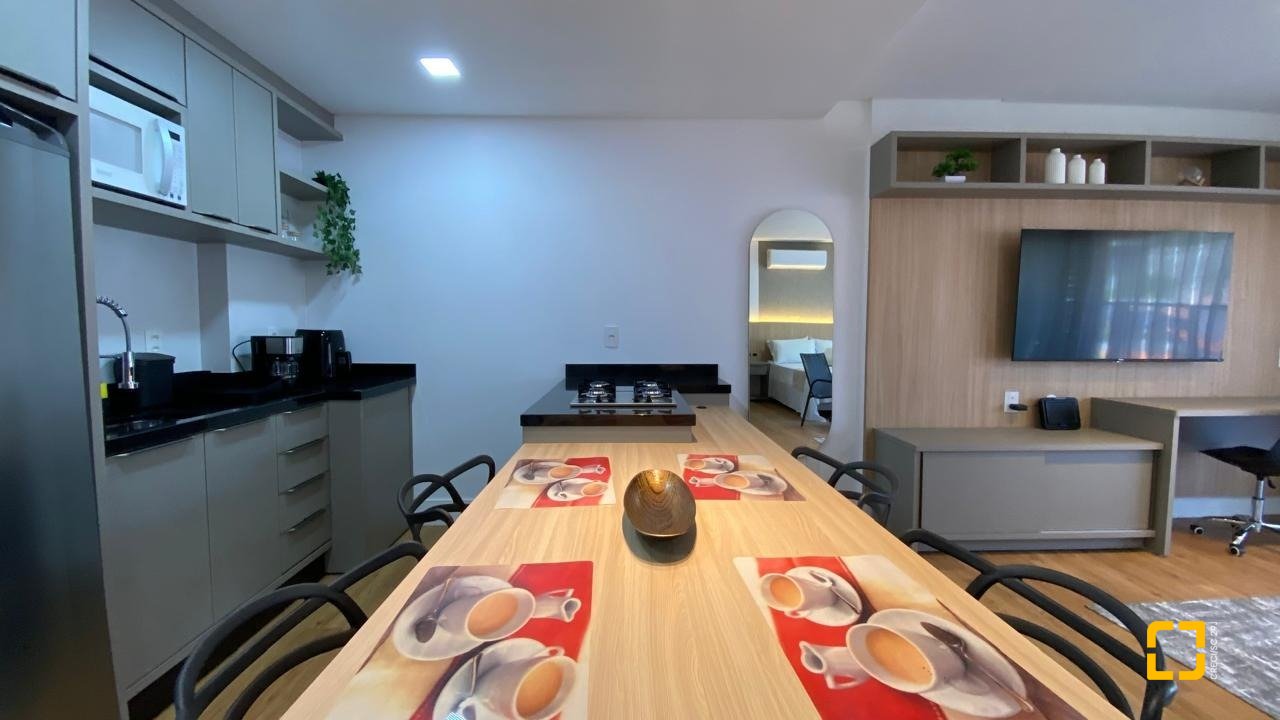 Apartamento com 49m², 2 quartos (sendo 1 suíte), 1 garagem, no bairro Saco Grande em Florianópolis