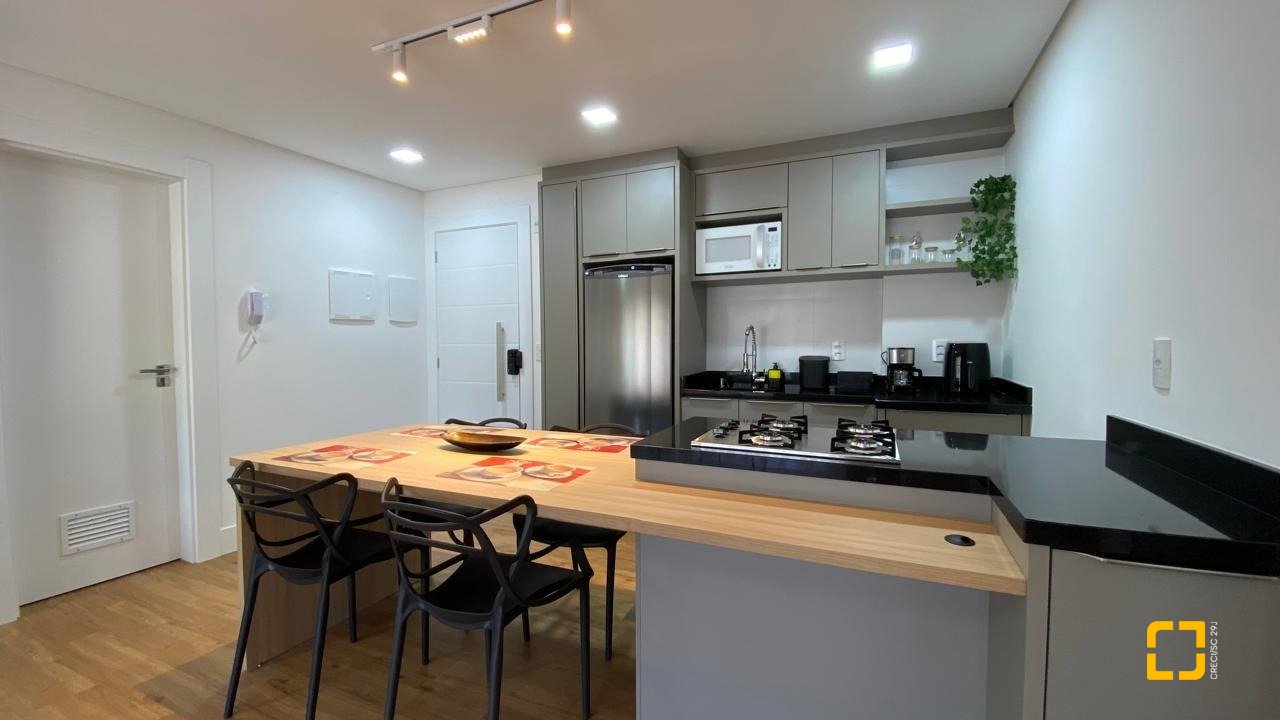 Apartamento com 49m², 2 quartos (sendo 1 suíte), 1 garagem, no bairro Saco Grande em Florianópolis