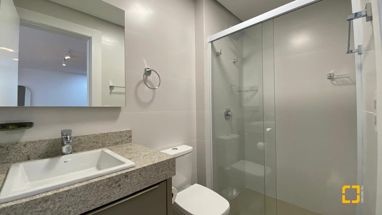Apartamento com 49m², 2 quartos (sendo 1 suíte), 1 garagem, no bairro Saco Grande em Florianópolis