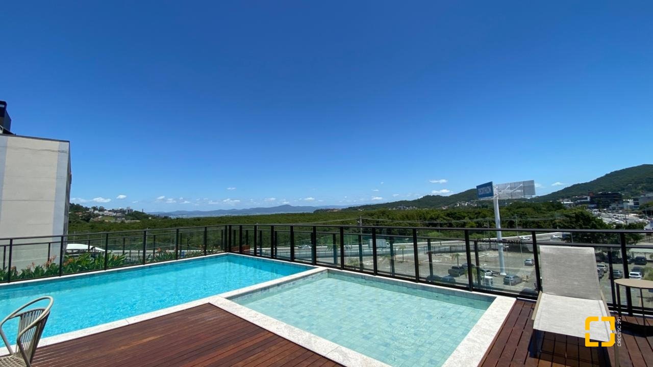 Apartamento com 49m², 2 quartos (sendo 1 suíte), 1 garagem, no bairro Saco Grande em Florianópolis