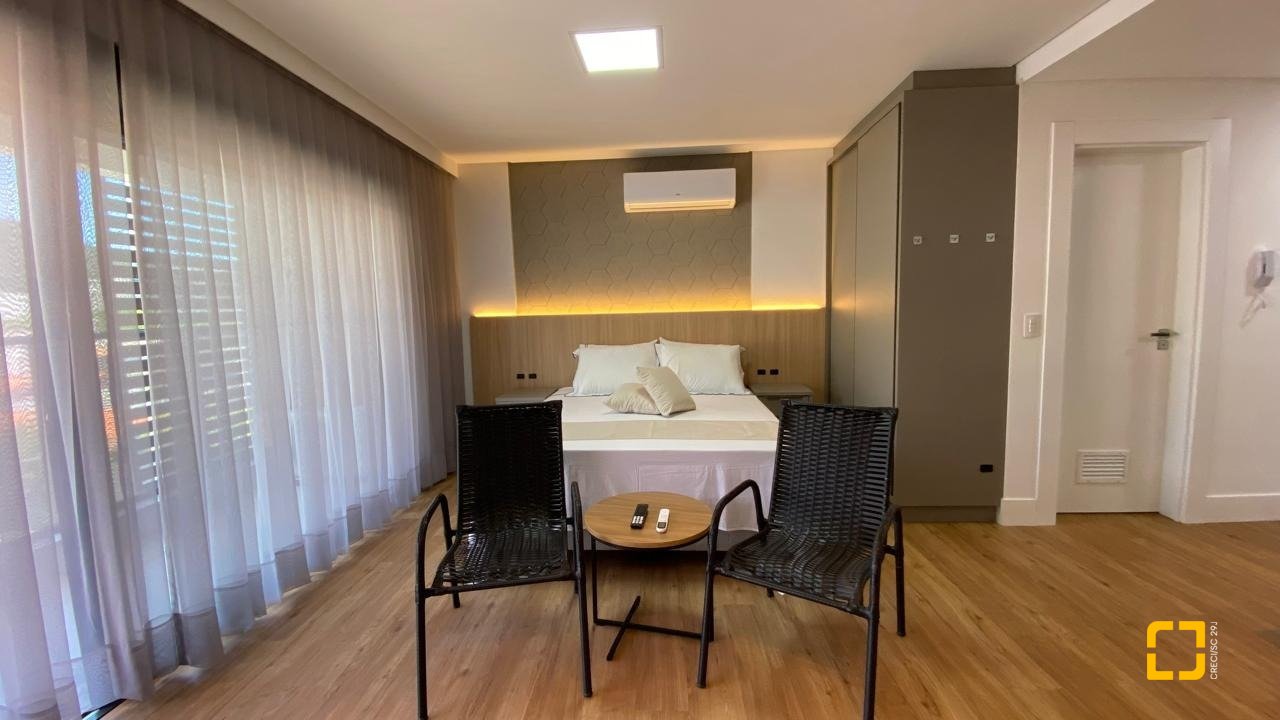 Apartamento com 49m², 2 quartos (sendo 1 suíte), 1 garagem, no bairro Saco Grande em Florianópolis