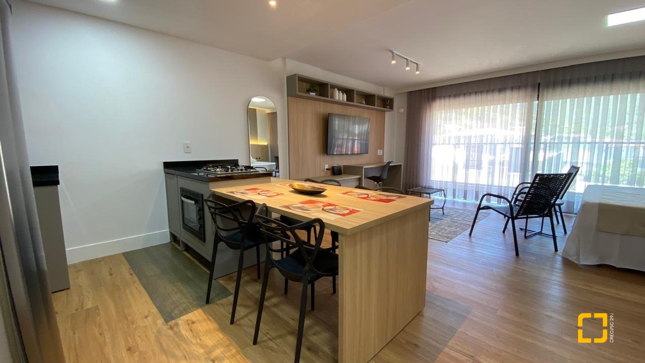 Apartamento com 49m², 2 quartos (sendo 1 suíte), 1 garagem, no bairro Saco Grande em Florianópolis