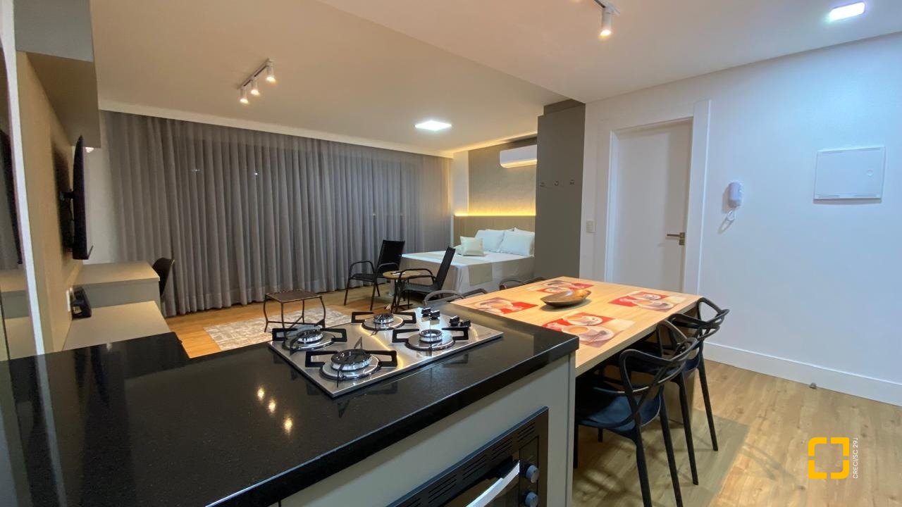 Apartamento com 49m², 2 quartos (sendo 1 suíte), 1 garagem, no bairro Saco Grande em Florianópolis