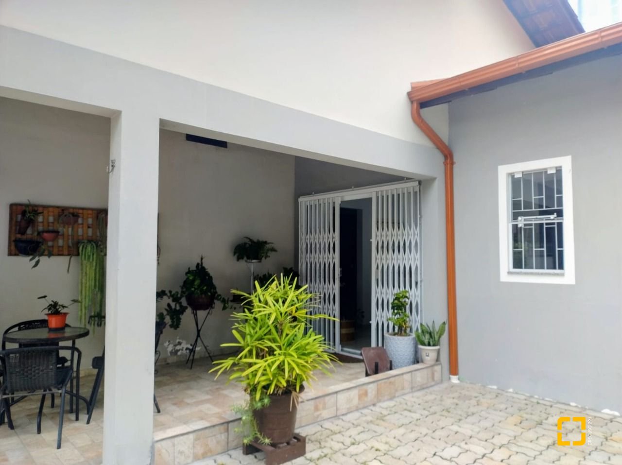 Casa com 70m², 4 quartos (sendo 1 suíte), 1 garagem, no bairro Ingleses em Florianópolis