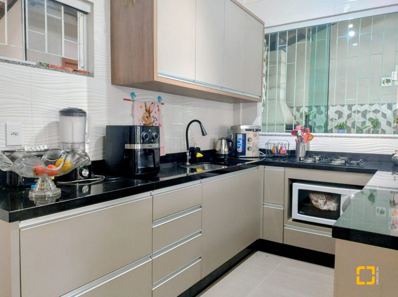 Casa com 70m², 4 quartos (sendo 1 suíte), 1 garagem, no bairro Ingleses em Florianópolis