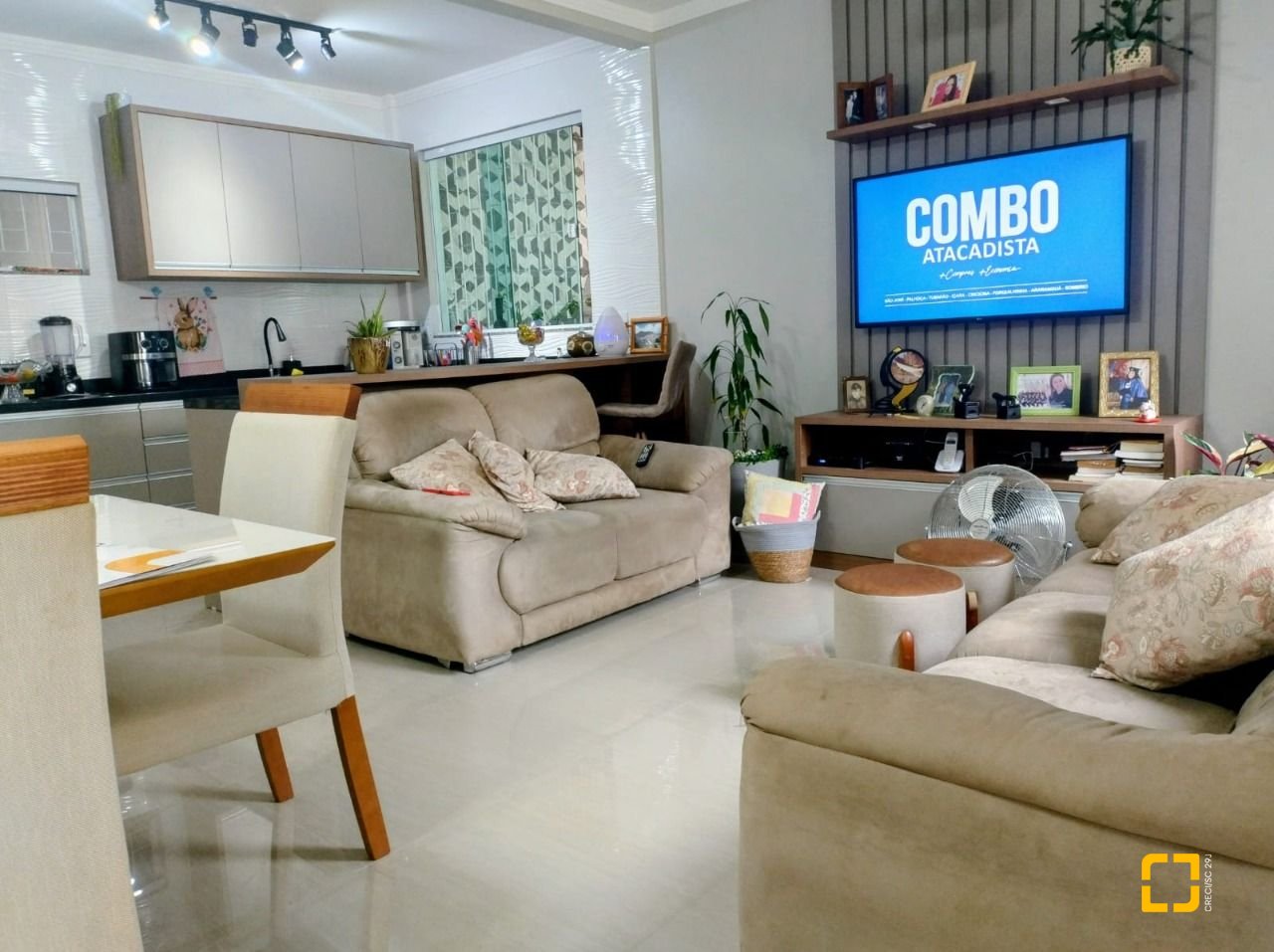Casa com 70m², 4 quartos (sendo 1 suíte), 1 garagem, no bairro Ingleses em Florianópolis