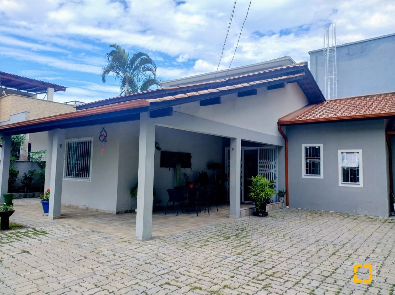Casa com 70m², 4 quartos (sendo 1 suíte), 1 garagem, no bairro Ingleses em Florianópolis