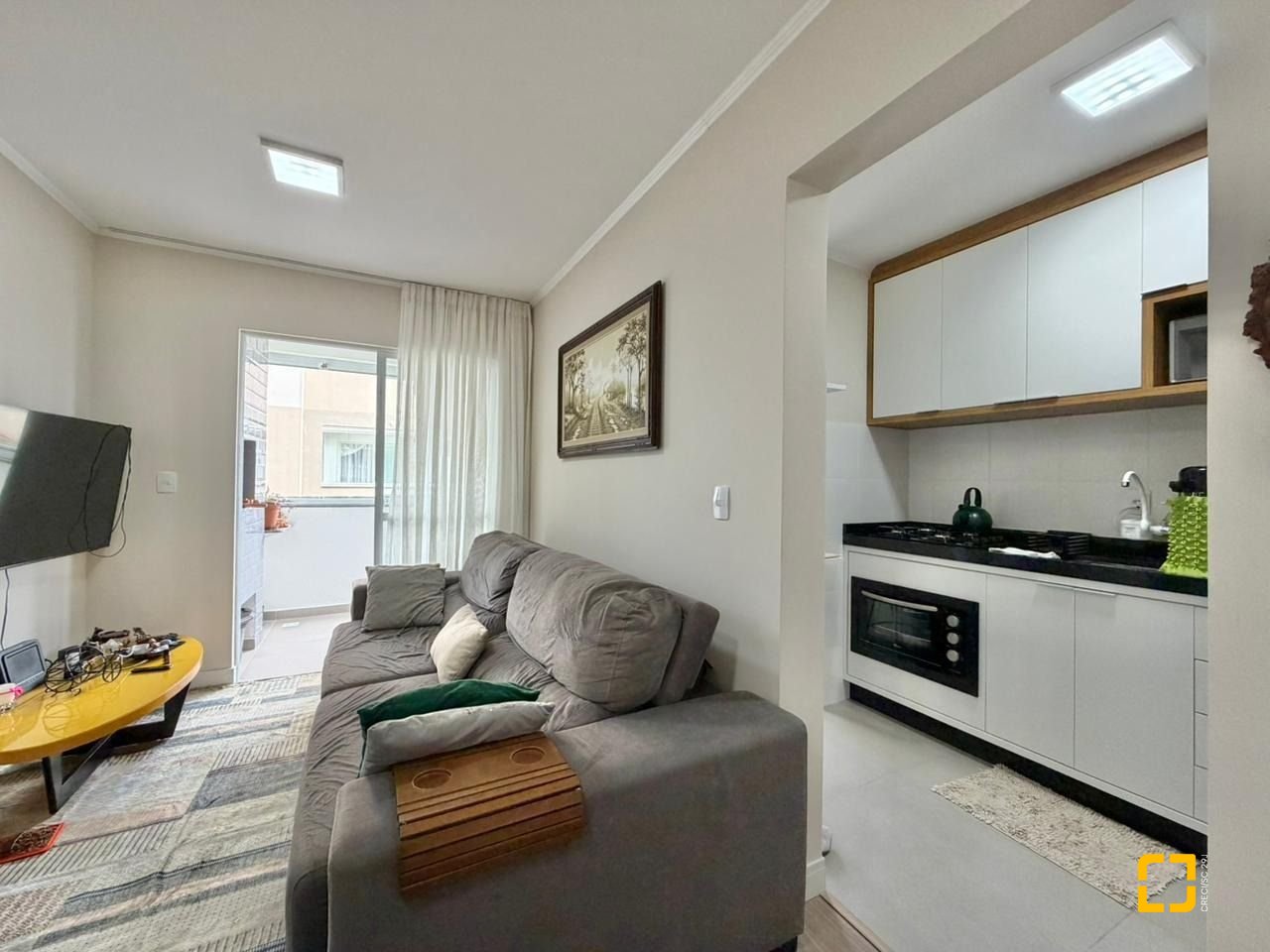 Apartamento com 58m², 2 quartos, 1 garagem, no bairro Balneário em Florianópolis