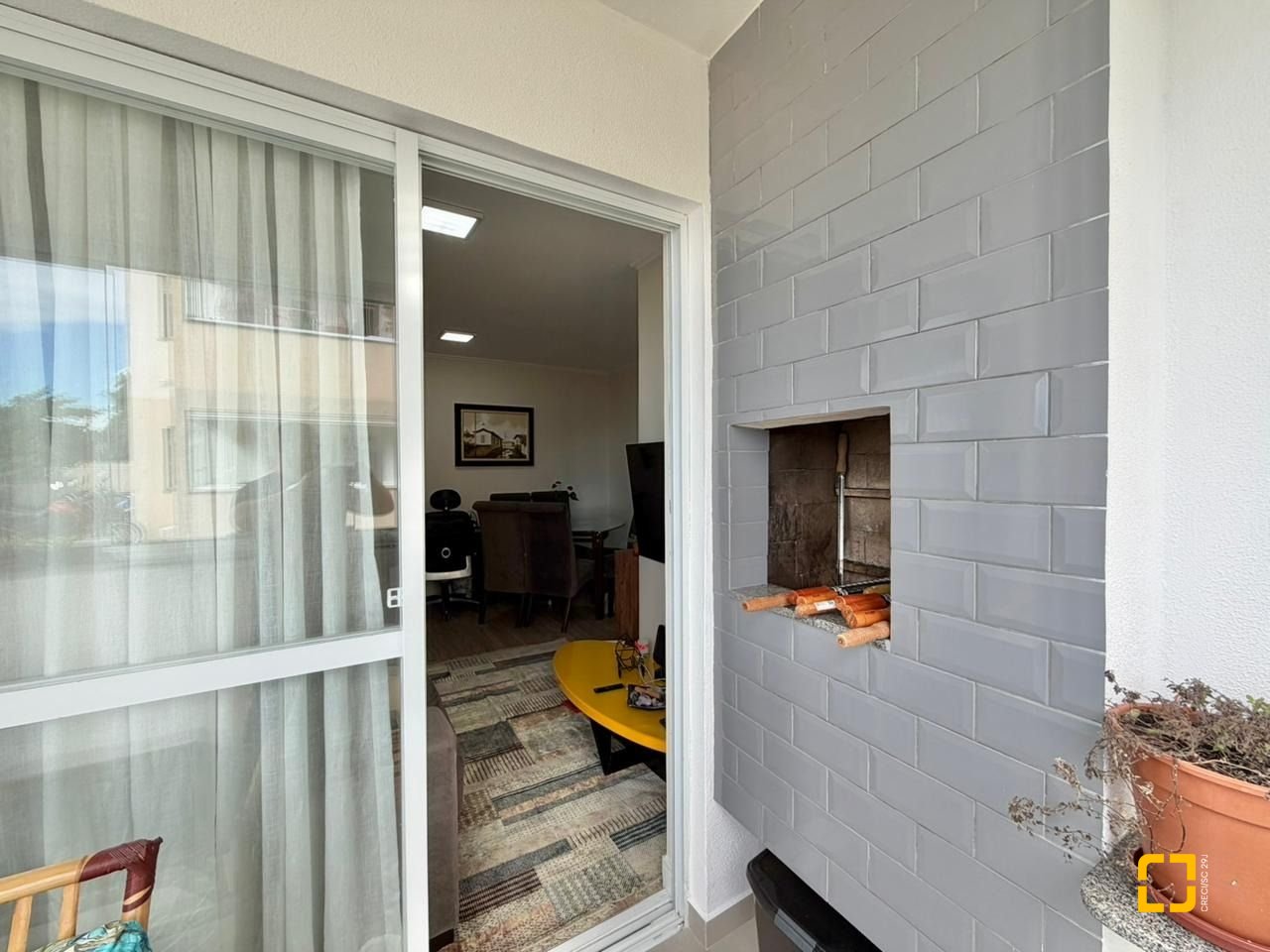 Apartamento com 58m², 2 quartos, 1 garagem, no bairro Balneário em Florianópolis