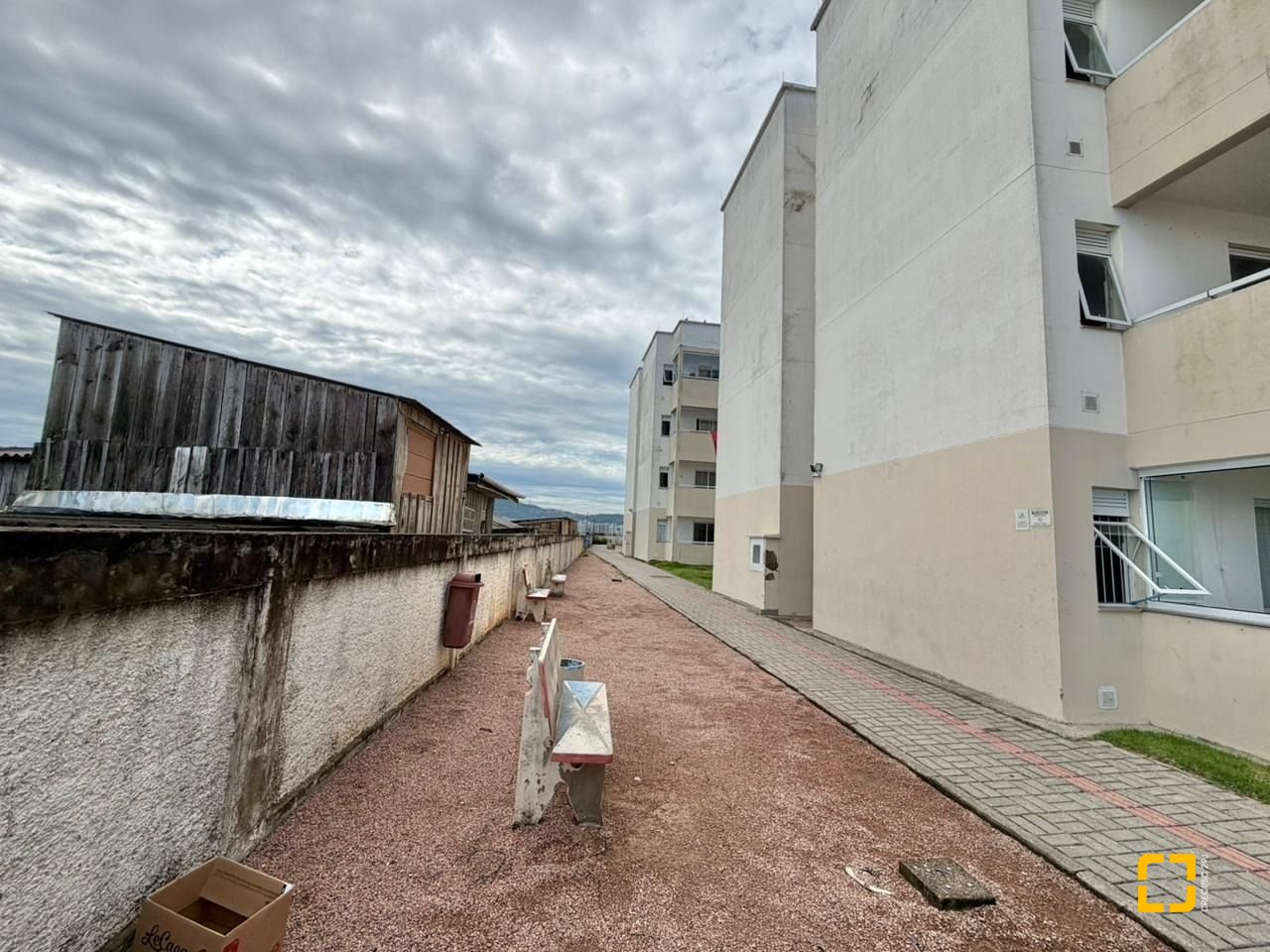 Apartamento com 58m², 2 quartos, 1 garagem, no bairro Balneário em Florianópolis