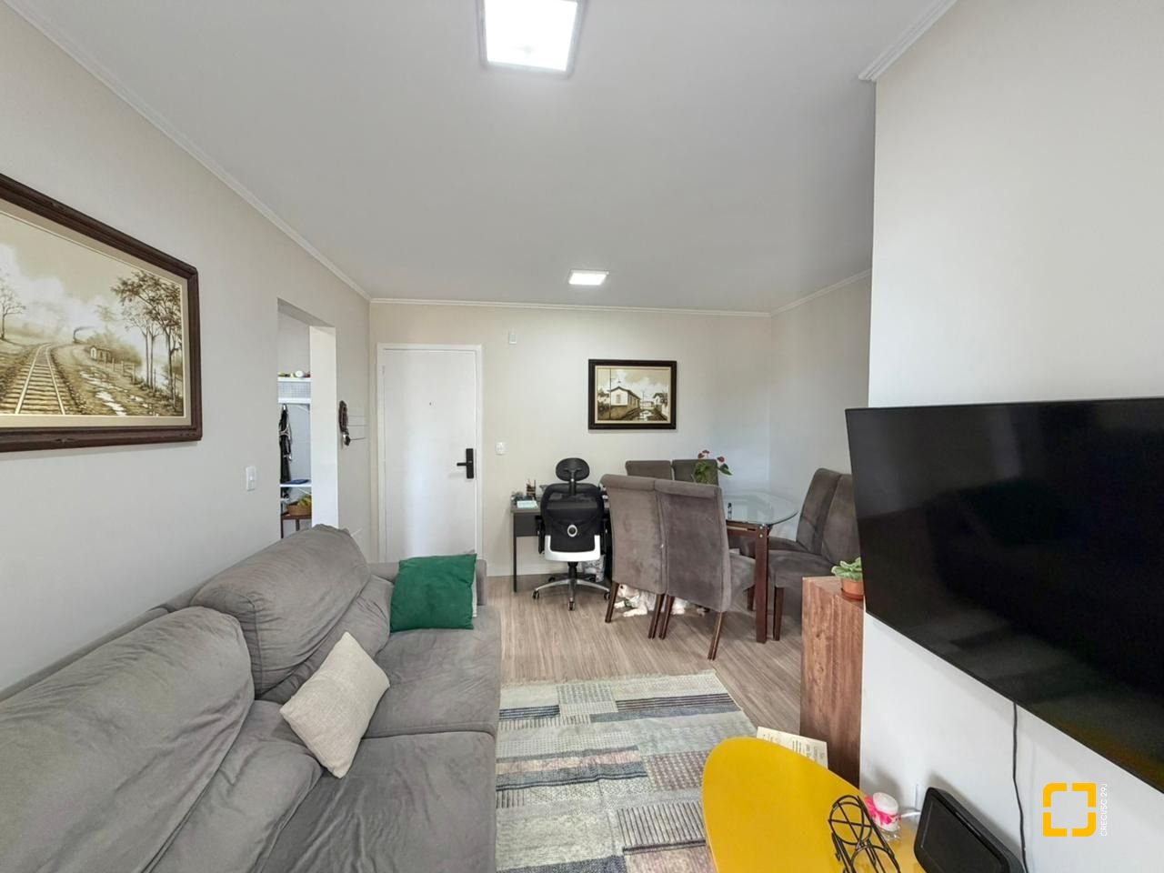 Apartamento com 58m², 2 quartos, 1 garagem, no bairro Balneário em Florianópolis