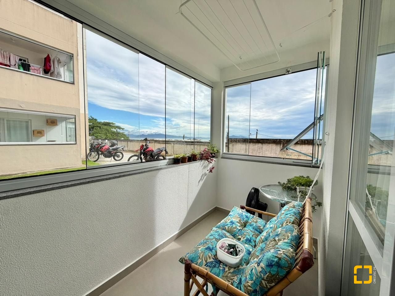 Apartamento com 58m², 2 quartos, 1 garagem, no bairro Balneário em Florianópolis