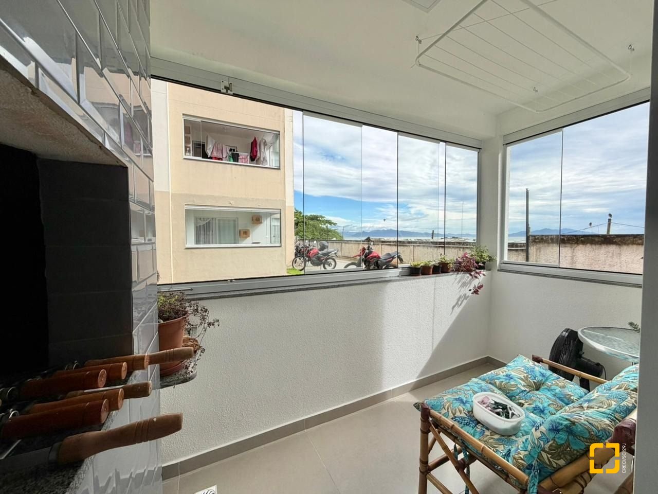 Apartamento com 58m², 2 quartos, 1 garagem, no bairro Balneário em Florianópolis