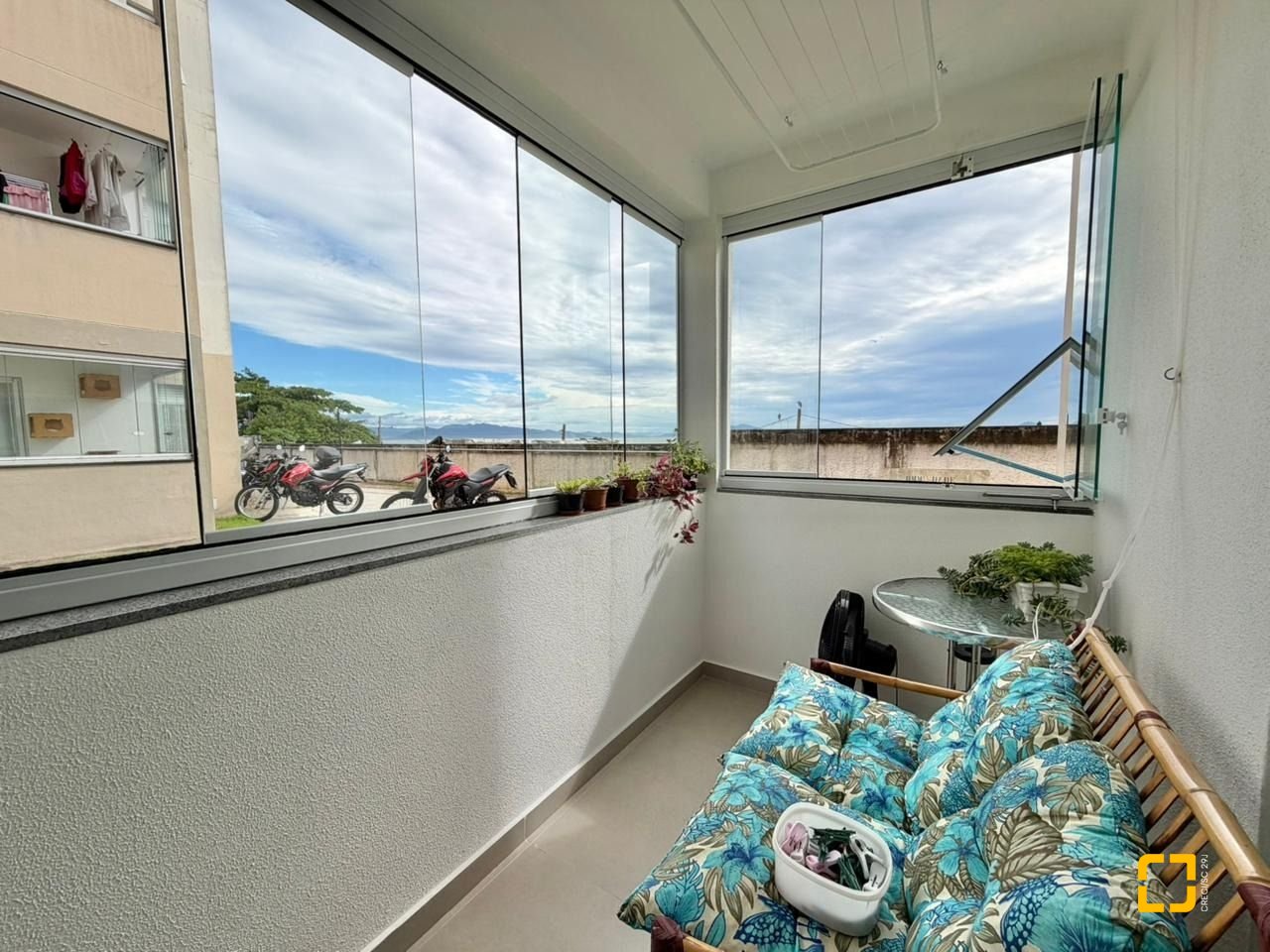 Apartamento com 58m², 2 quartos, 1 garagem, no bairro Balneário em Florianópolis