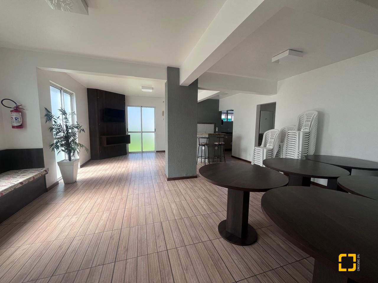 Apartamento com 153m², 3 quartos (sendo 1 suíte), 1 garagem, no bairro Kobrasol em São José