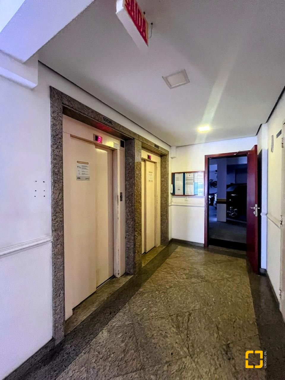 Apartamento com 153m², 3 quartos (sendo 1 suíte), 1 garagem, no bairro Kobrasol em São José