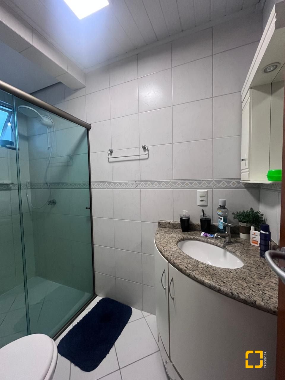 Apartamento com 153m², 3 quartos (sendo 1 suíte), 1 garagem, no bairro Kobrasol em São José